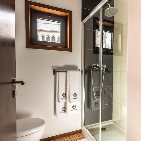 Lounge ゲストハウス 3*