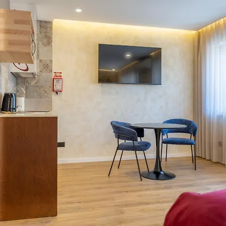 Lounge 3*