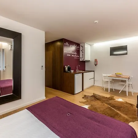 Lounge Vendégház Porto