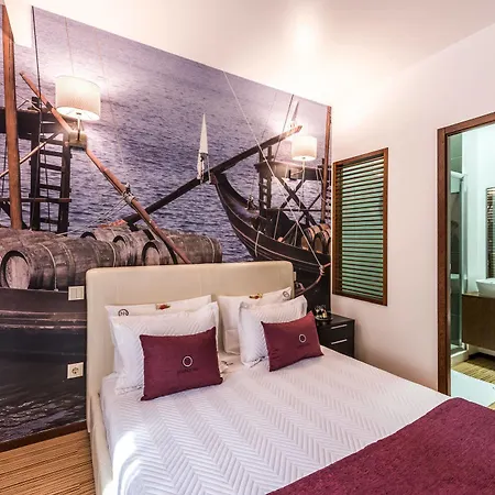 Lounge 3*