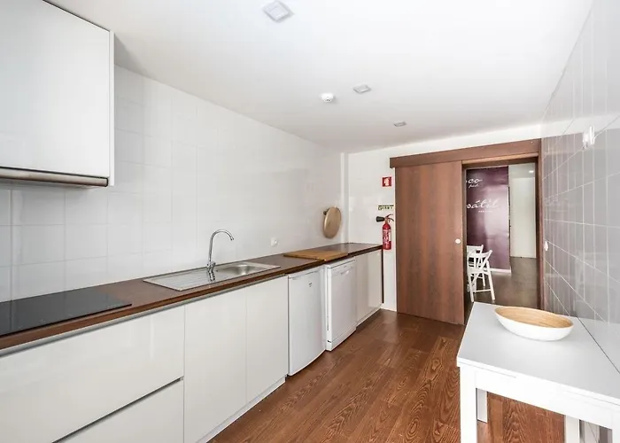 Lounge Konukevi Porto